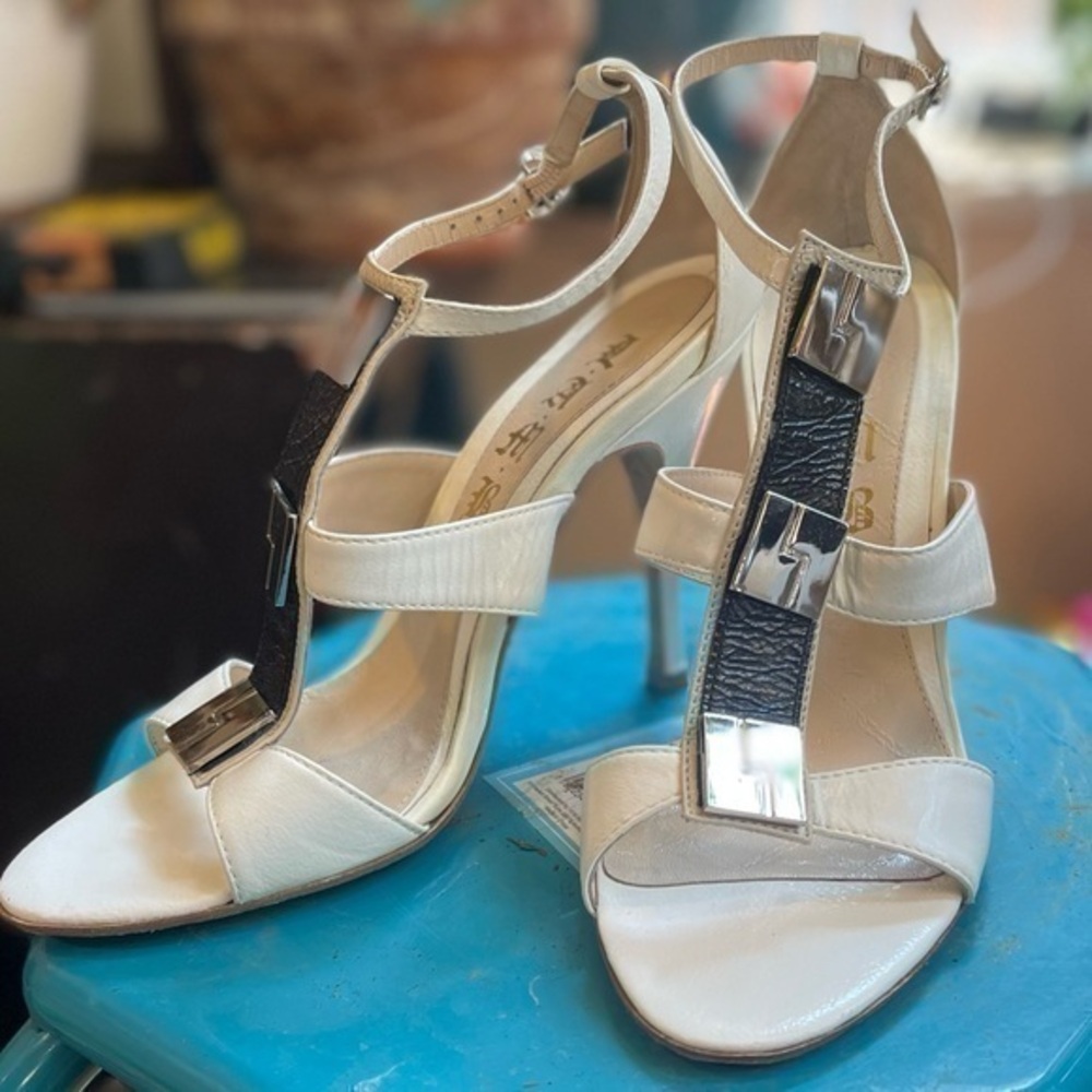 L.A.M.B. Spiky Strappy Heels! So Freaking Cute! Size 7M